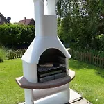 Osterhuus - Gemuetlich, Familienfreundlich, Kaminofen, Wlan, Kurzer Weg Zum * Burhave
