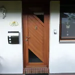 Vakantiehuis Osterhuus - Gemuetlich, Familienfreundlich, Kaminofen, Wlan, Kurzer Weg Zum *