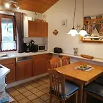 Osterhuus - Gemuetlich, Familienfreundlich, Kaminofen, Wlan, Kurzer Weg Zum *