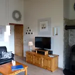 Vakantiehuis Osterhuus - Gemuetlich, Familienfreundlich, Kaminofen, Wlan, Kurzer Weg Zum Burhave