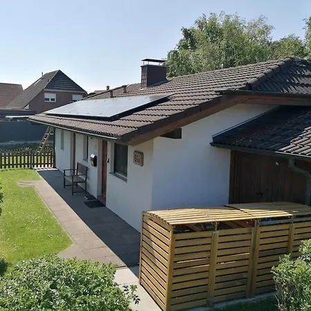 בית נופש Osterhuus - Gemuetlich, Familienfreundlich, Kaminofen, Wlan, Kurzer Weg Zum *