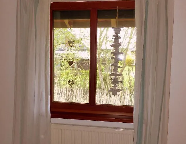 Osterhuus - Gemuetlich, Familienfreundlich, Kaminofen, Wlan, Kurzer Weg Zum 布尔哈沃
